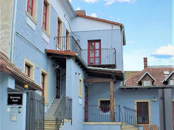 Papik * Nová Bystřice